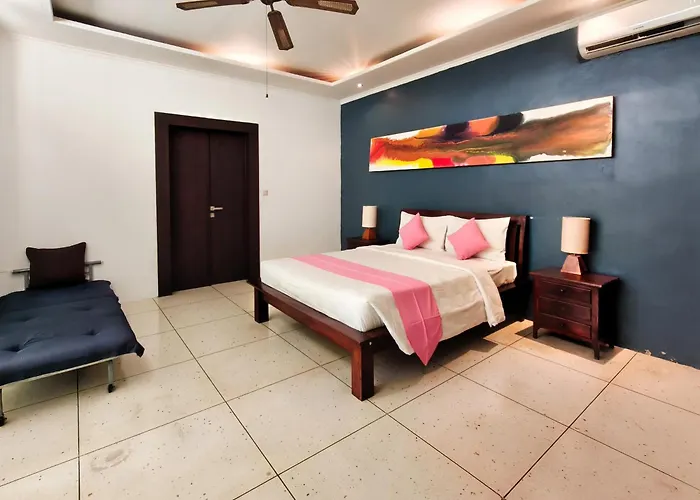 The Lavana Dzawani 3 Bedroom * Seminyak